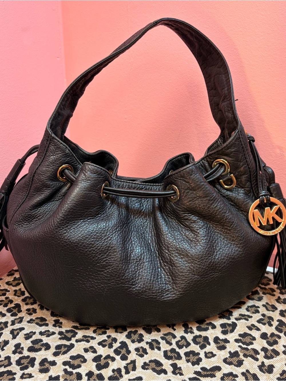 Micheal kors Leather Drawstring Hobo Bag